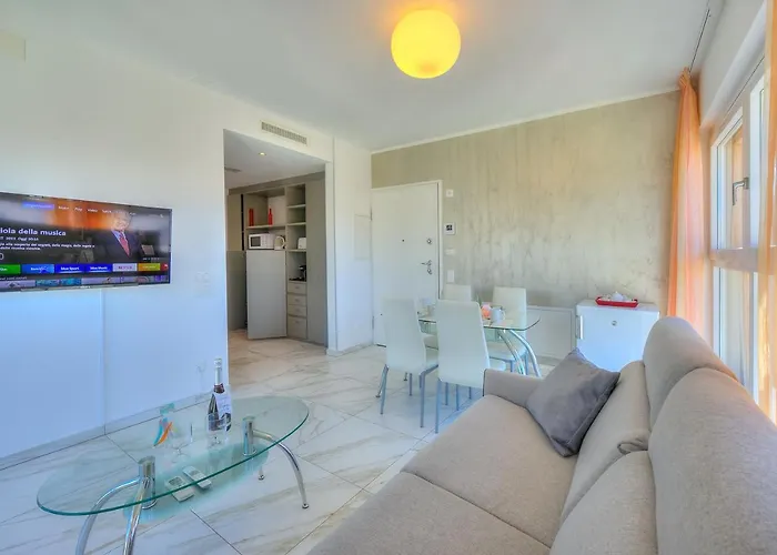 Apartament Attico Al Parco With Airconditioning - Happy Lugano